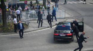 Disparan en plena calle al primer ministro de Eslovaquia, Robert Fico
